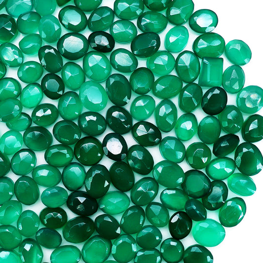 Green Onyx Wholesale Gemstones, 100% Natural Semi-Precious Gems, Green Faceted Loose Gems, 4-8mm, Mixed, 50 Carats