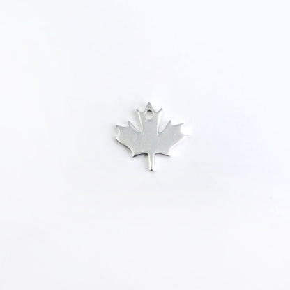 Maple Leaf Shape Laser Finding Silver Plated 15x14.8mm Charm For Bracelets & Pendants