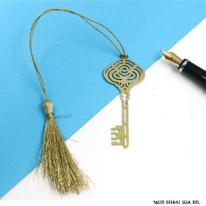 Metal Key Bookmark With Tassel. Gold Bookmark, Reader Gift, Handmade Bookmark, Page Marker, Aesthetic Gift. 71x29mm