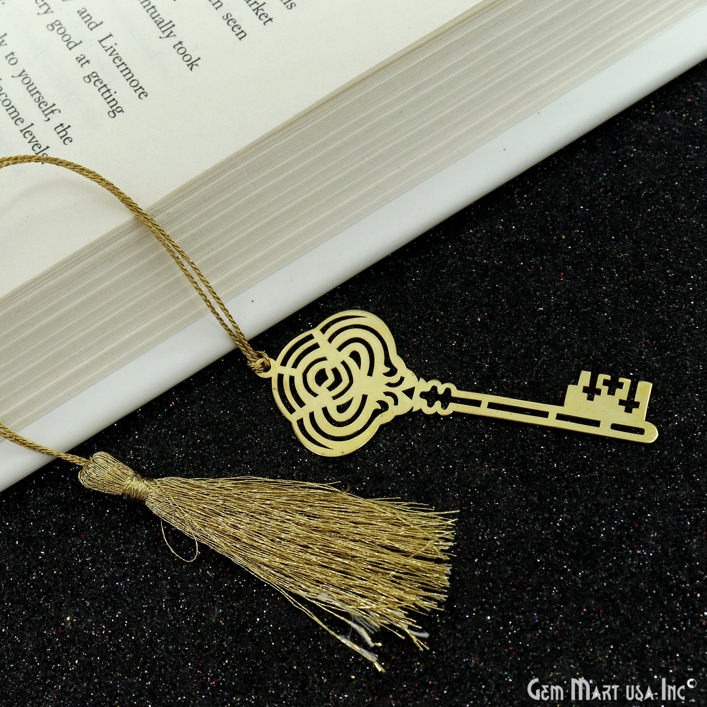 Metal Key Bookmark With Tassel. Gold Bookmark, Reader Gift, Handmade Bookmark, Page Marker, Aesthetic Gift. 71x29mm