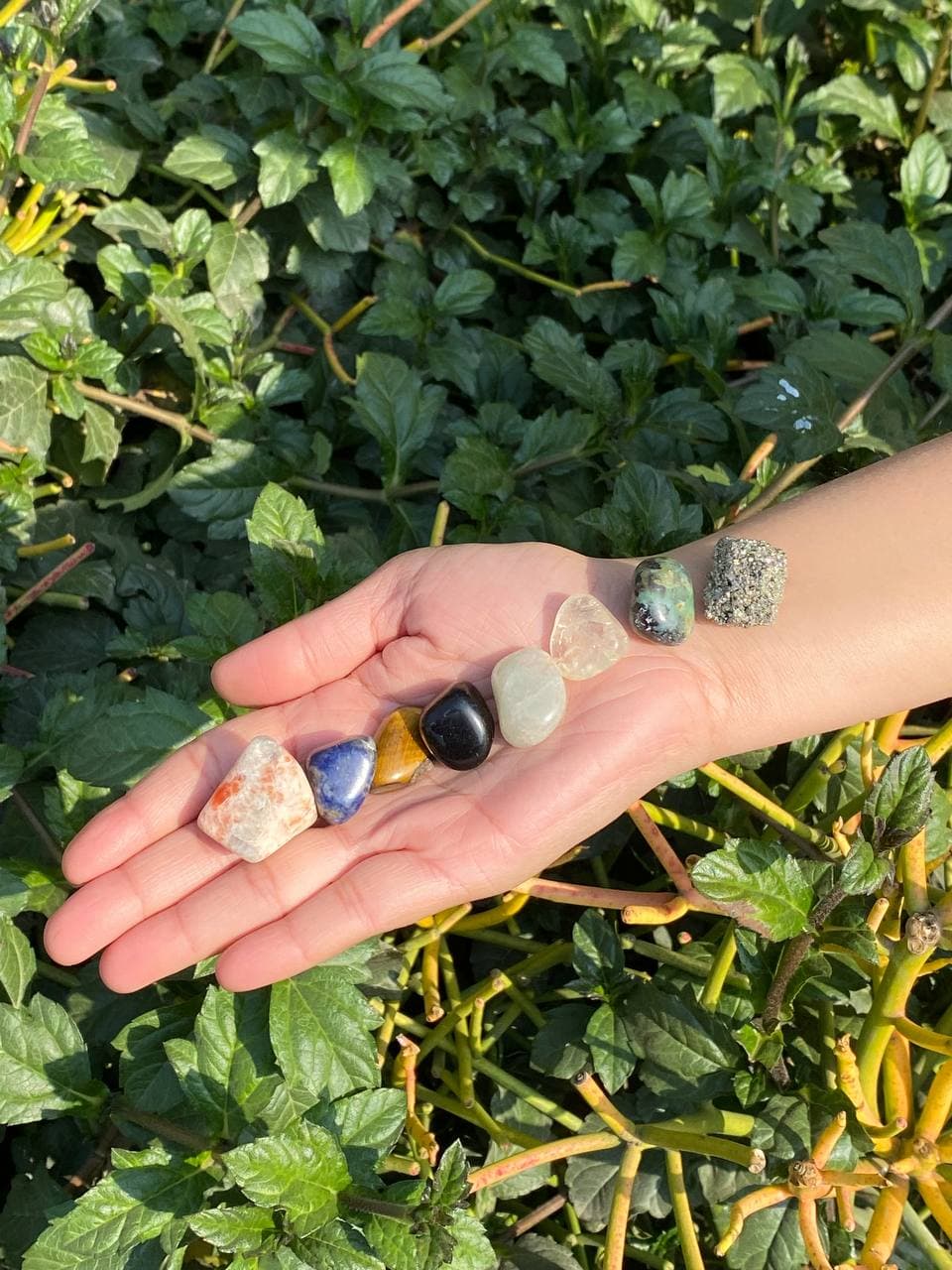 8pc Lot Tumble Stone, Multi Color Beautiful Seven Stone Set, Reiki stones, Healing crystal, 1 Rough Stone , 26X18MM