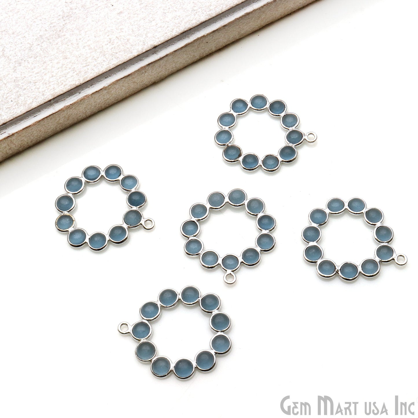 Iolite 26x23mm Round Finding Chandelier Gemstone Component (Pick Plating) - GemMartUSA